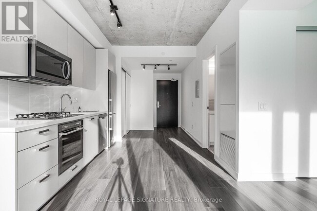 Building Photo - 55 Ontario St