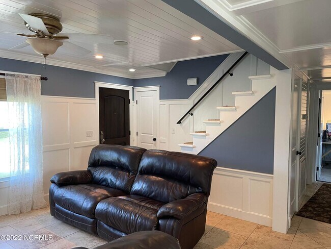 Foto del edificio - 5116 Masonboro Loop Rd