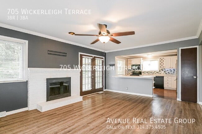 Building Photo - 705 Wickerleigh Terrace