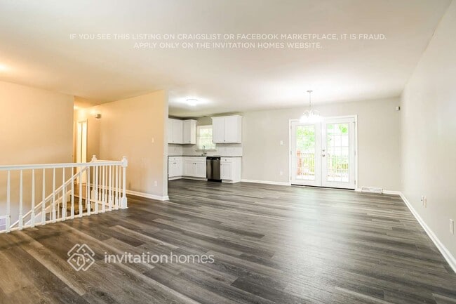 Building Photo - 8100 Sidras Ct