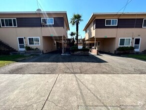 Building Photo - 243 Chumalia St