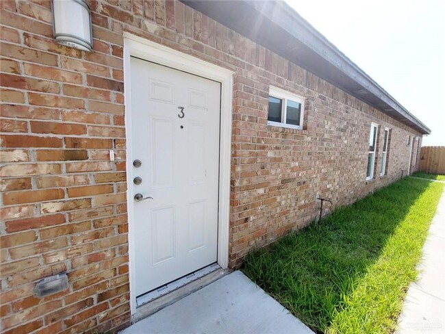 Building Photo - 1809 Cari Nicole Ave