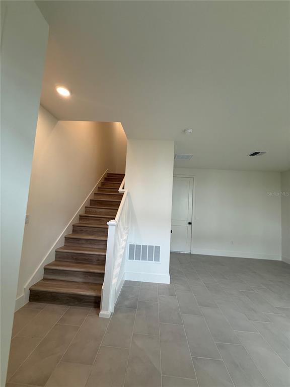 Foto del edificio - 15039 Groveside Rd
