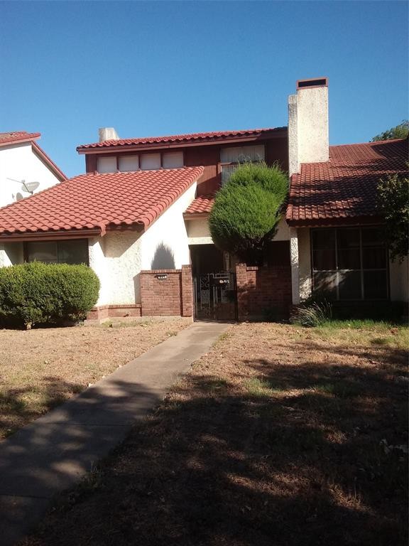 Primary Photo - 805 W Rochelle Rd
