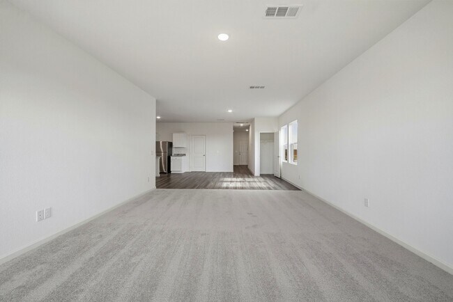 Building Photo - 10726 Sonny Trails Ct