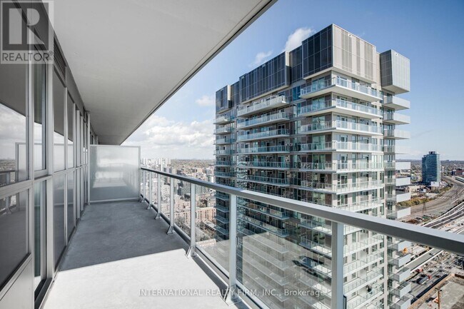 Building Photo - 15 Lower Jarvis St