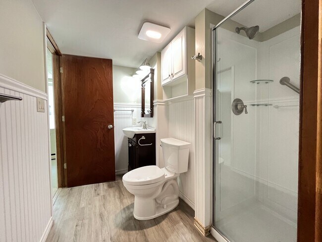 Foto del edificio - **Coming Soon** Ideal Location Steps from ...