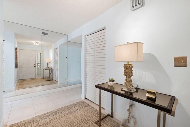 Foto del edificio - 138 1st St E