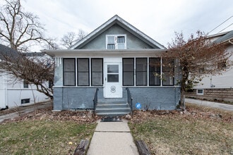 Building Photo - 236 S Park Ave