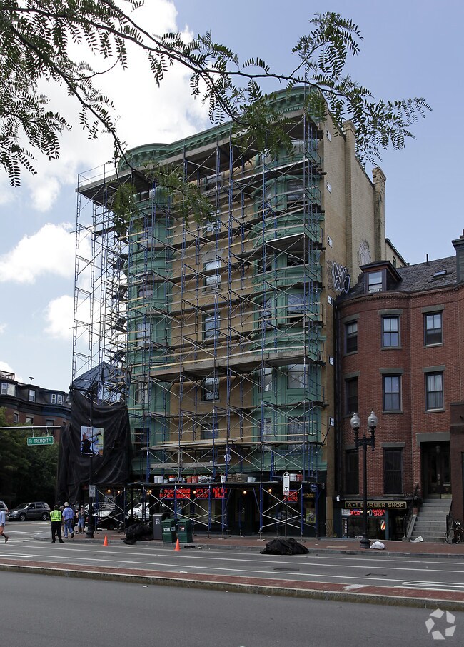 Foto del edificio - 492-498 Massachusetts Ave