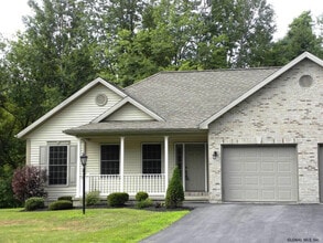 Building Photo - 2 Red Maple Ln