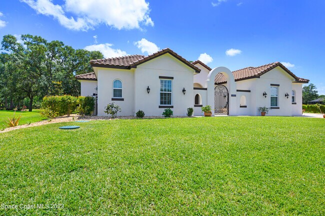 Foto del edificio - 4905 Stafford Dr