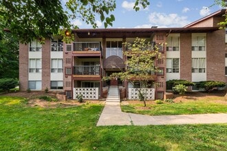 Building Photo - 212 Park Terrace Ct SE