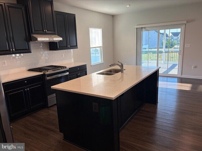 Building Photo - 7546 Mint Springs Ct