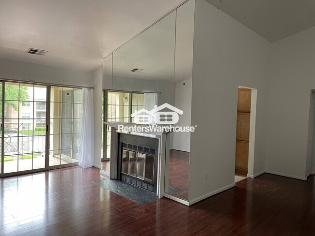 Foto del edificio - 14217 Quail Crk Wy