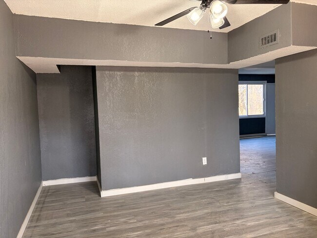 Building Photo - 35 O'Sage Ave