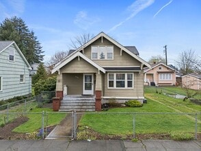 Building Photo - 2533 S M St
