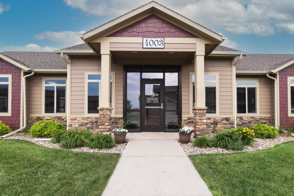 Foto principal - Diamond Field Townhomes