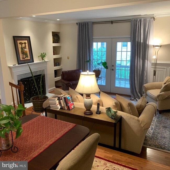 Building Photo - 9630 Sutton Green Ct