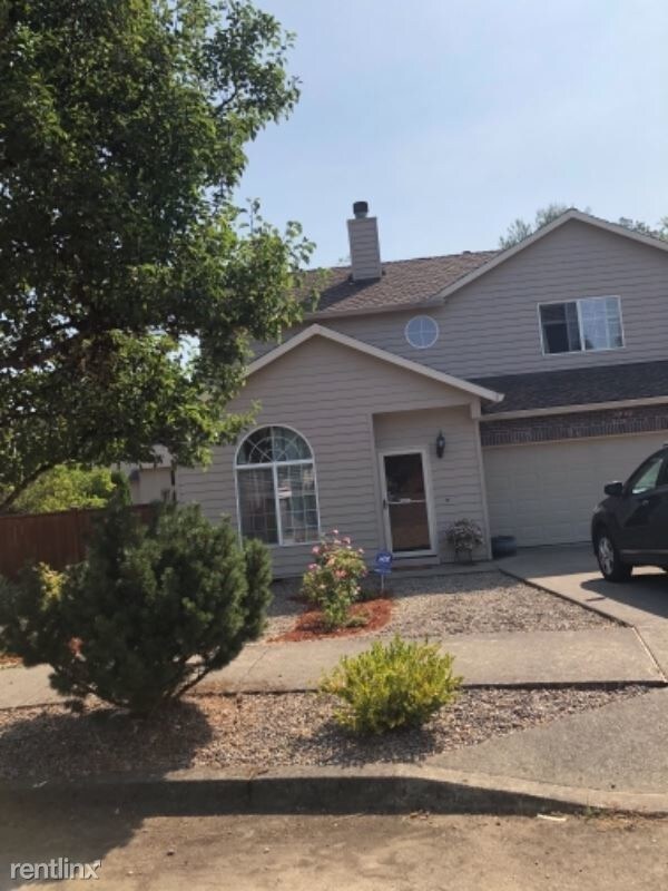 Primary Photo - 3 br, 2.5 bath House - 14100 SE Summers Ct