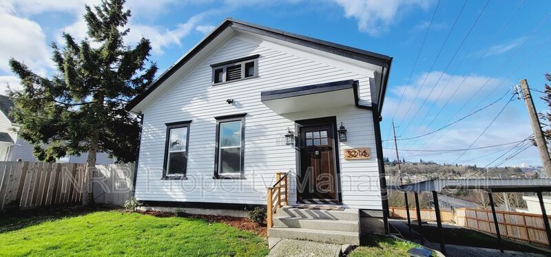 Foto principal - 3216 E Roosevelt Ave