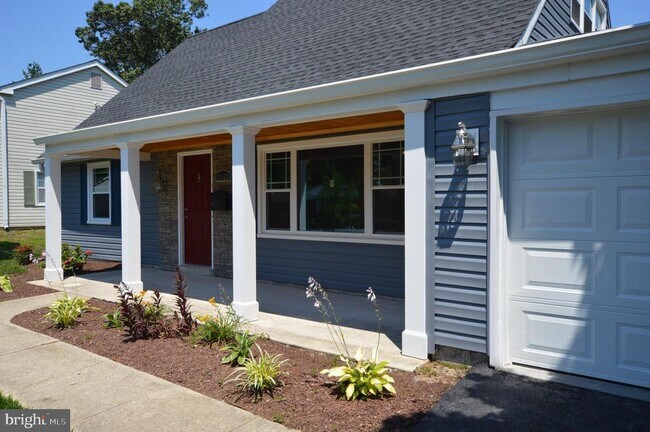 Foto del edificio - 12328 Chalford Ln