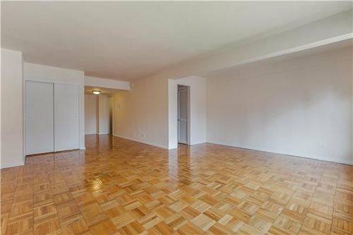 Building Photo - 335 E 51st St
