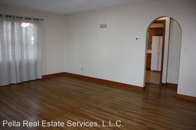 Building Photo - 2 br, 1.5 bath House - 803 E. 2nd Street