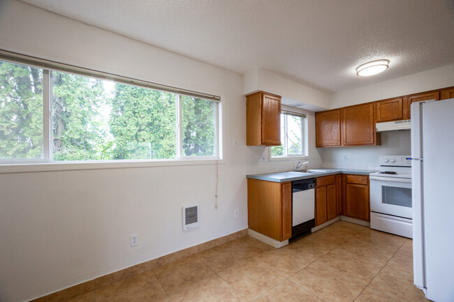 Foto del edificio - 13283 SE Oatfield Rd