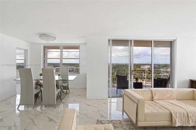 Foto del edificio - 18051 Biscayne Blvd