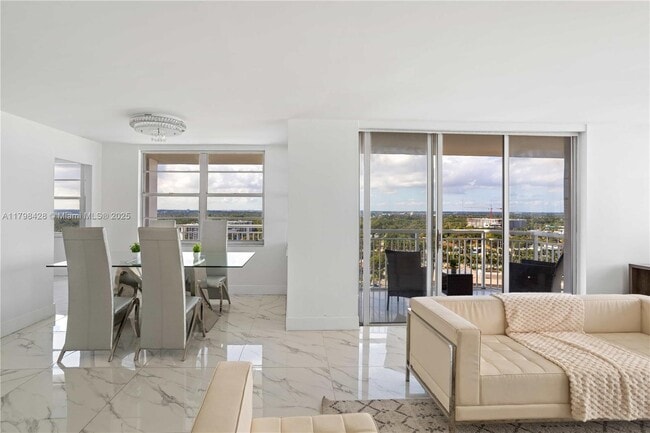 Building Photo - 18051 Biscayne Blvd