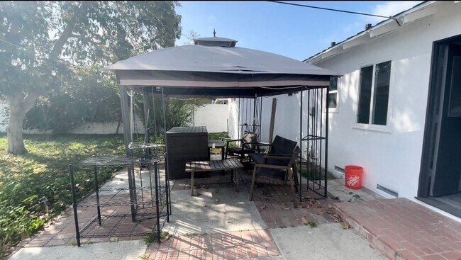 Building Photo - Beautiful Single Family Home For Rent In S...