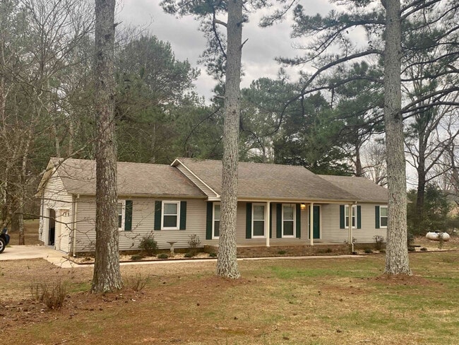 Building Photo - 26558 Martin Branch Rd