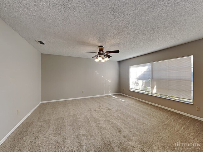 Building Photo - 1604 Palm Leaf Drive Brandon FL