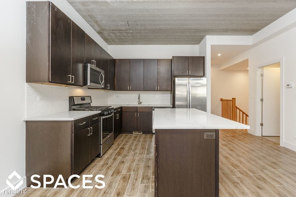 Foto principal - 2944 N Halsted St