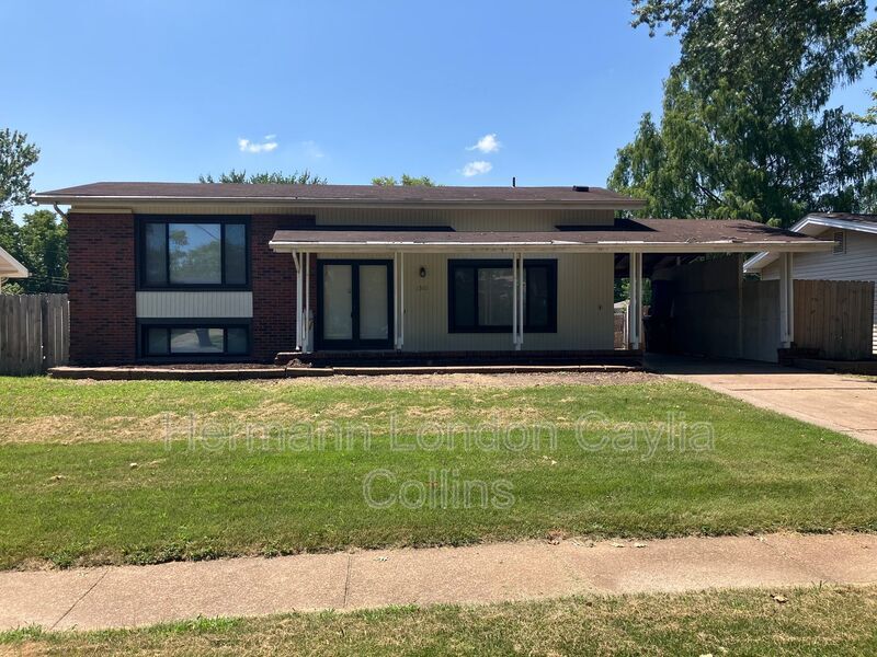 Foto principal - 1310 Leisure Dr