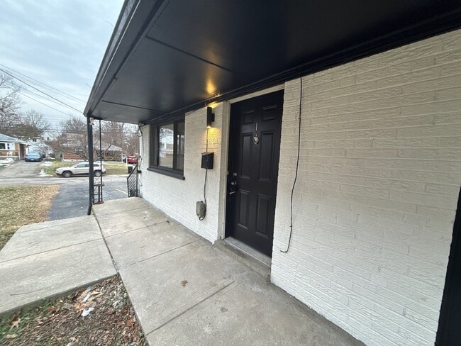 Building Photo - Kirkup Ave