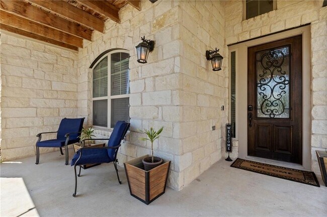 Foto del edificio - 2337 Muzzie Ln