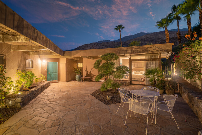 Building Photo - 17 Cahuilla Hills Dr