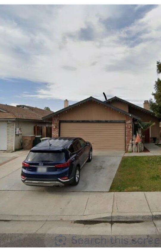Corner lot - 3903 Millay Way