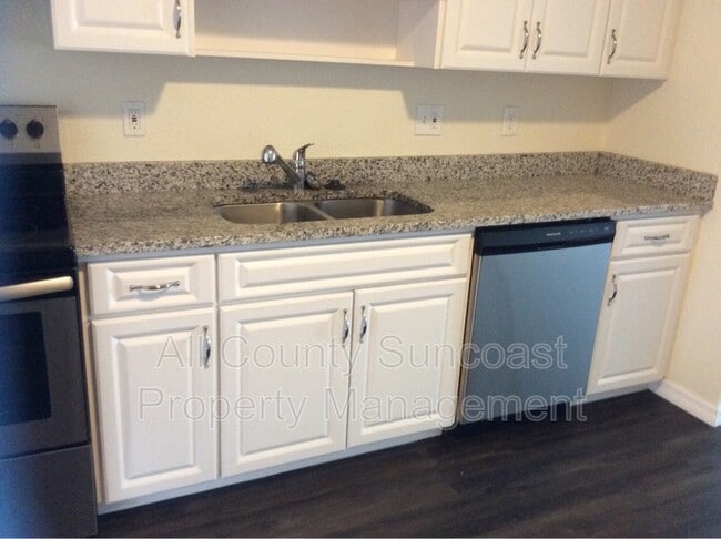 Foto del edificio - 7450 35th St N