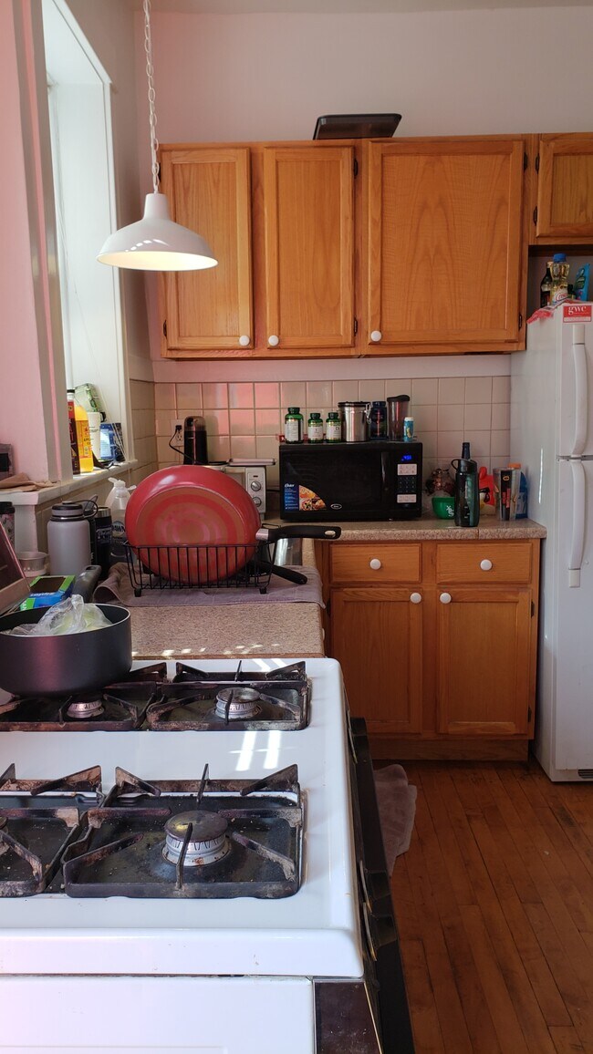 Foto del edificio - 2948 W Diversey Ave