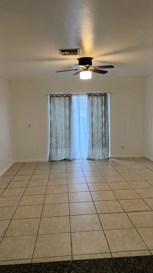 Building Photo - 4718 14th St SW