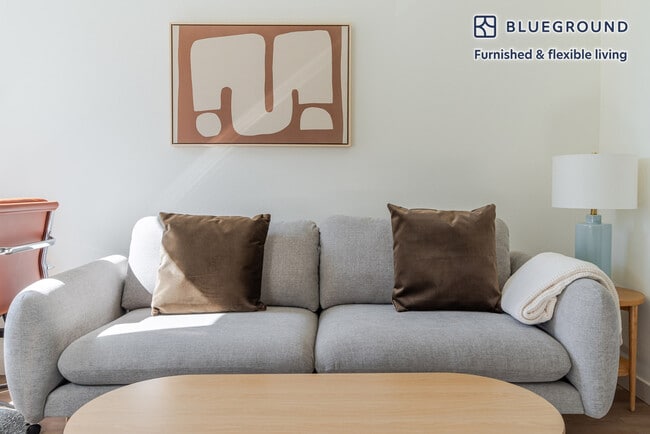 Building Photo - 100 Callan Ave