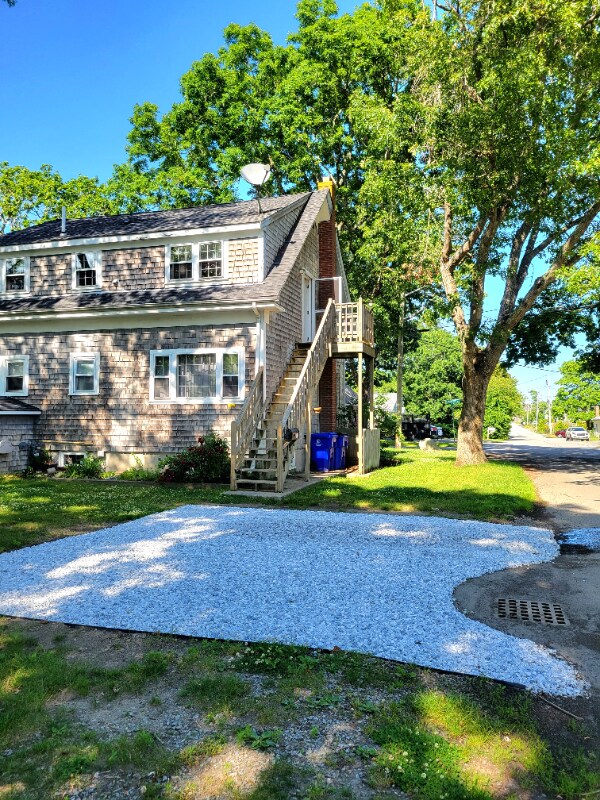 1 Lafayette Ave Unit 1A, Bourne, MA 02532 Room for Rent in Bourne, MA