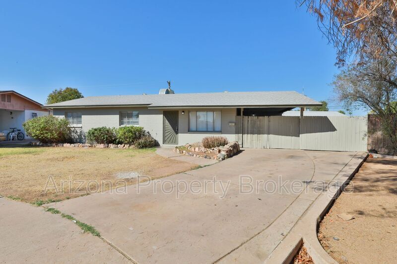 Photo - 1026 S. Grand