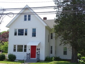 Building Photo - 146 Montowese St