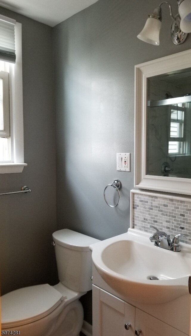 Foto del edificio - 96 Van Buren St