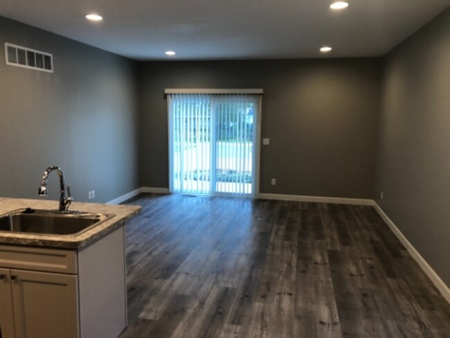 Foto del edificio - 628 Davis St