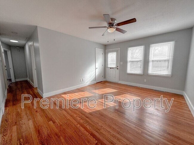 Foto del edificio - 16502 E 3rd St N